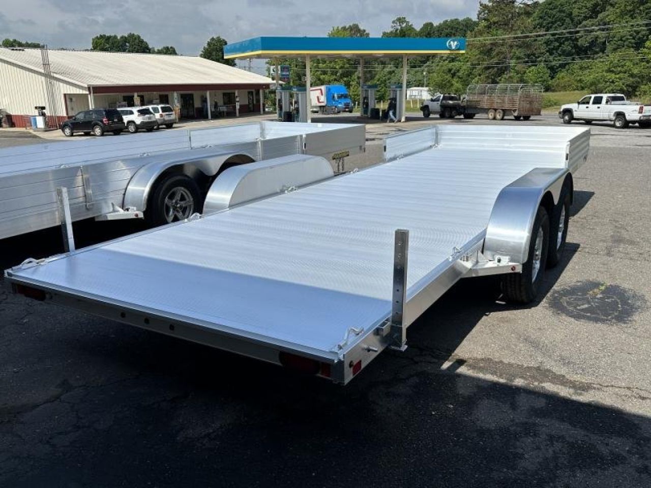 2024 Aluma 8122TA