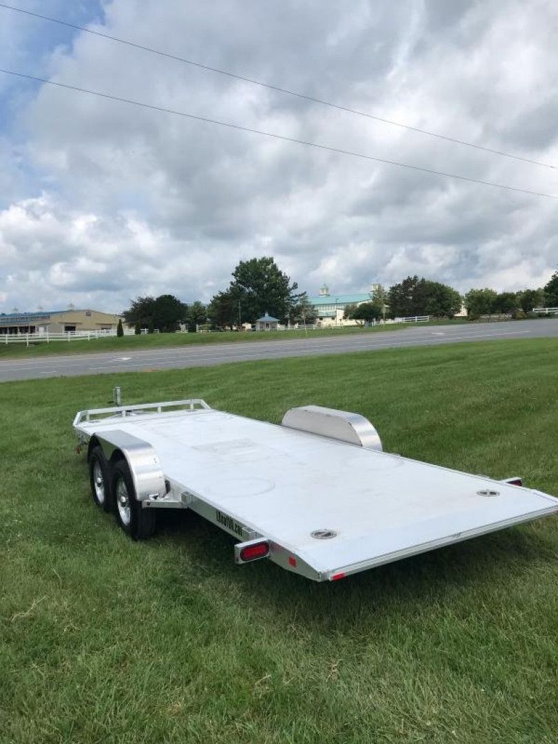 2023 Aluma 8218H photo 2