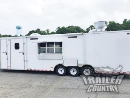 New 2026 NEW 8.5 X 32' V-nosed Enclosed FULLY LOADED MOBILE KITCHEN CONCESSION