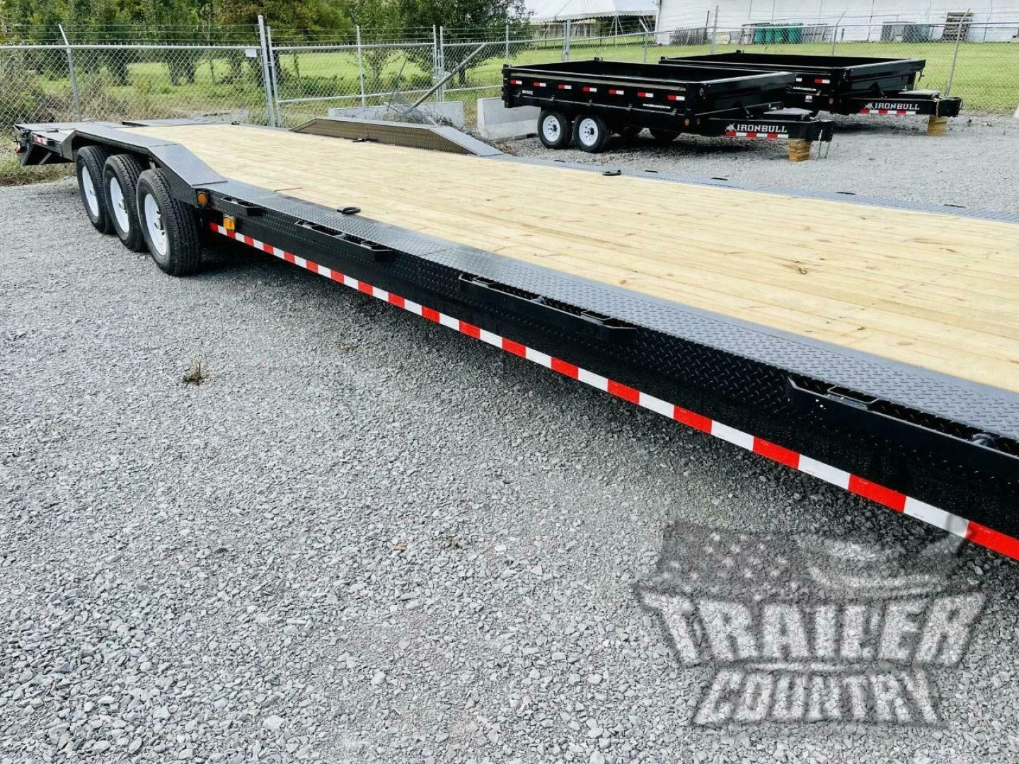 New 2026 New 8.5' x 44' Heavy Duty 21K Heavy Equipment Hauler Hot Shot Trailer w/ Gooseneck Coupler & Ramps