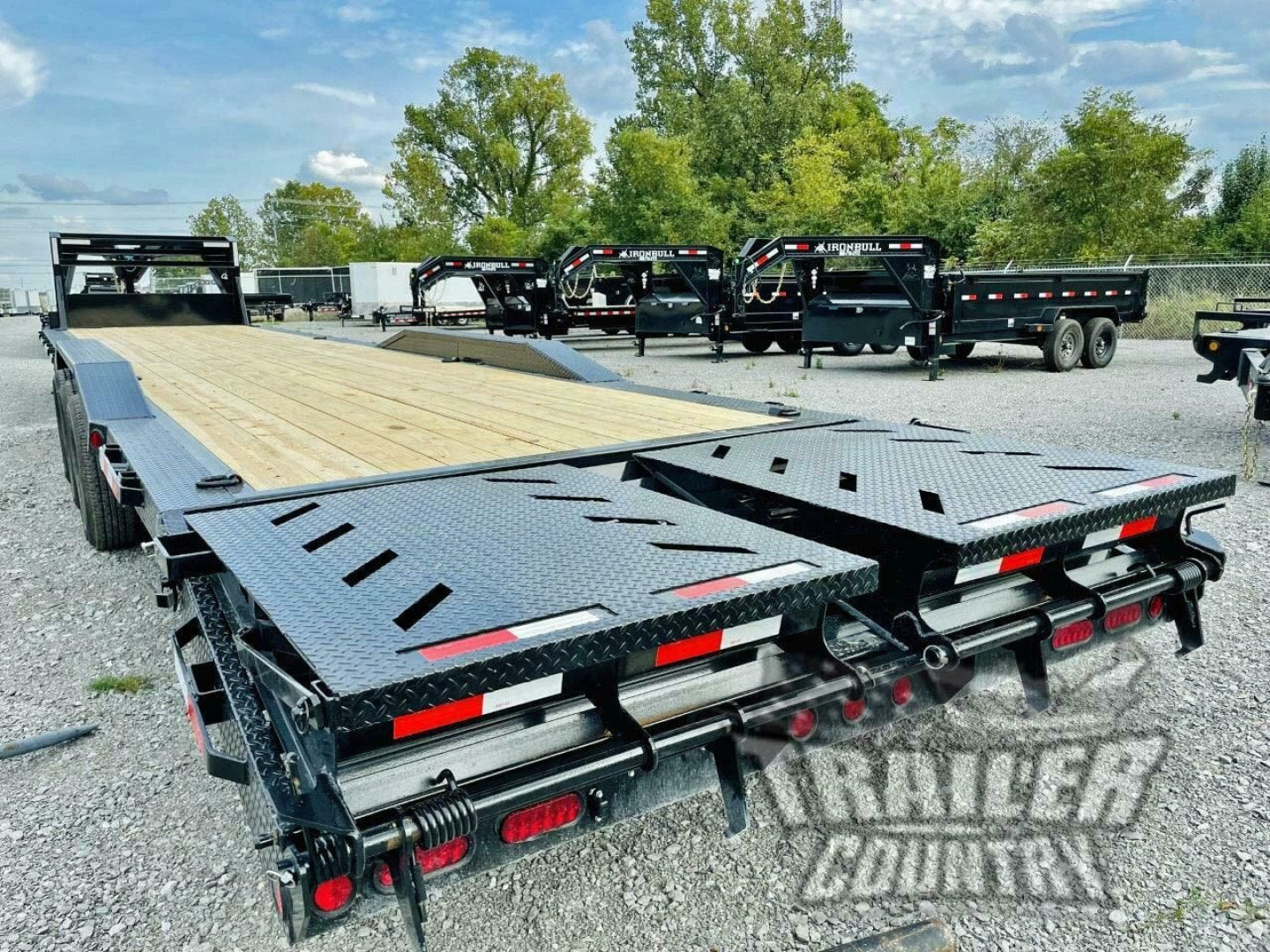 New 2026 New 8.5' x 44' Heavy Duty 21K Heavy Equipment Hauler Hot Shot Trailer w/ Gooseneck Coupler & Ramps