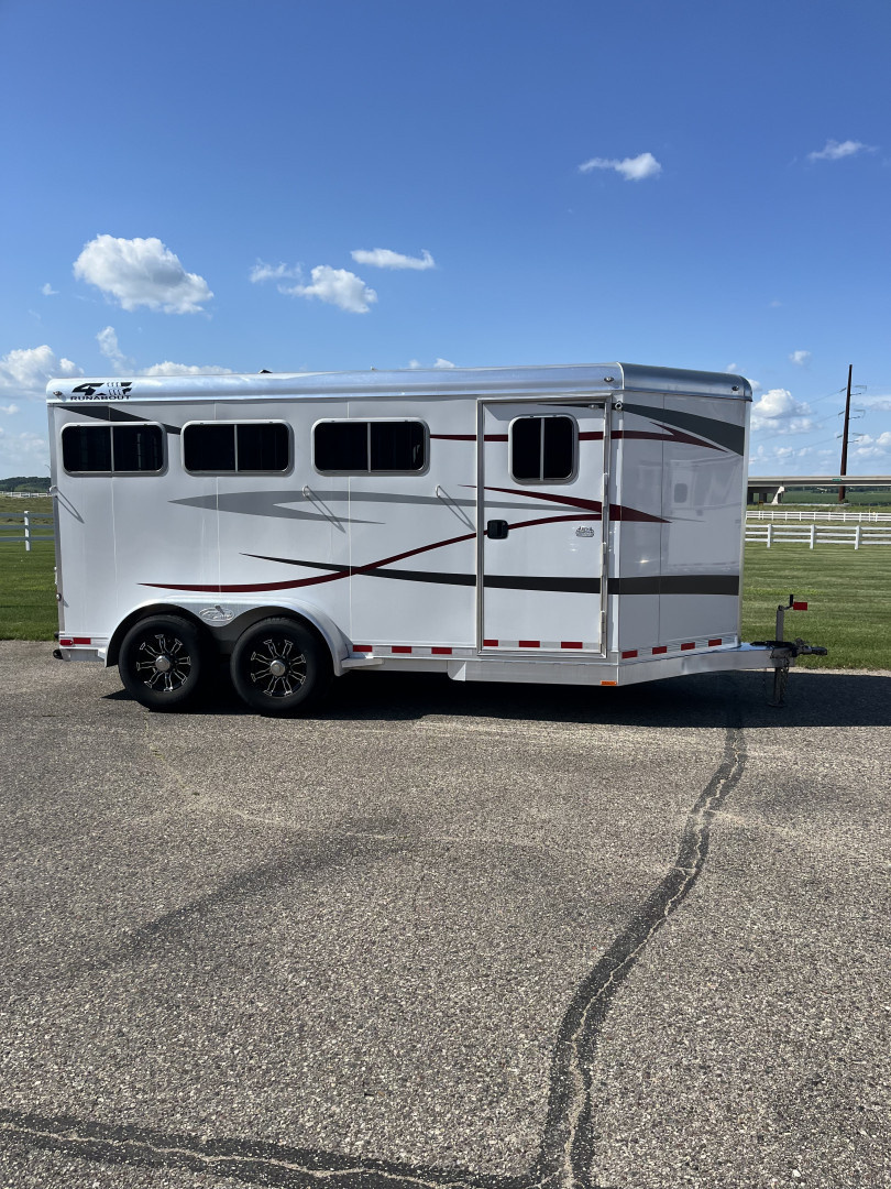 Used 2022 4-Star 3H Slant Load BP Horse Trailer