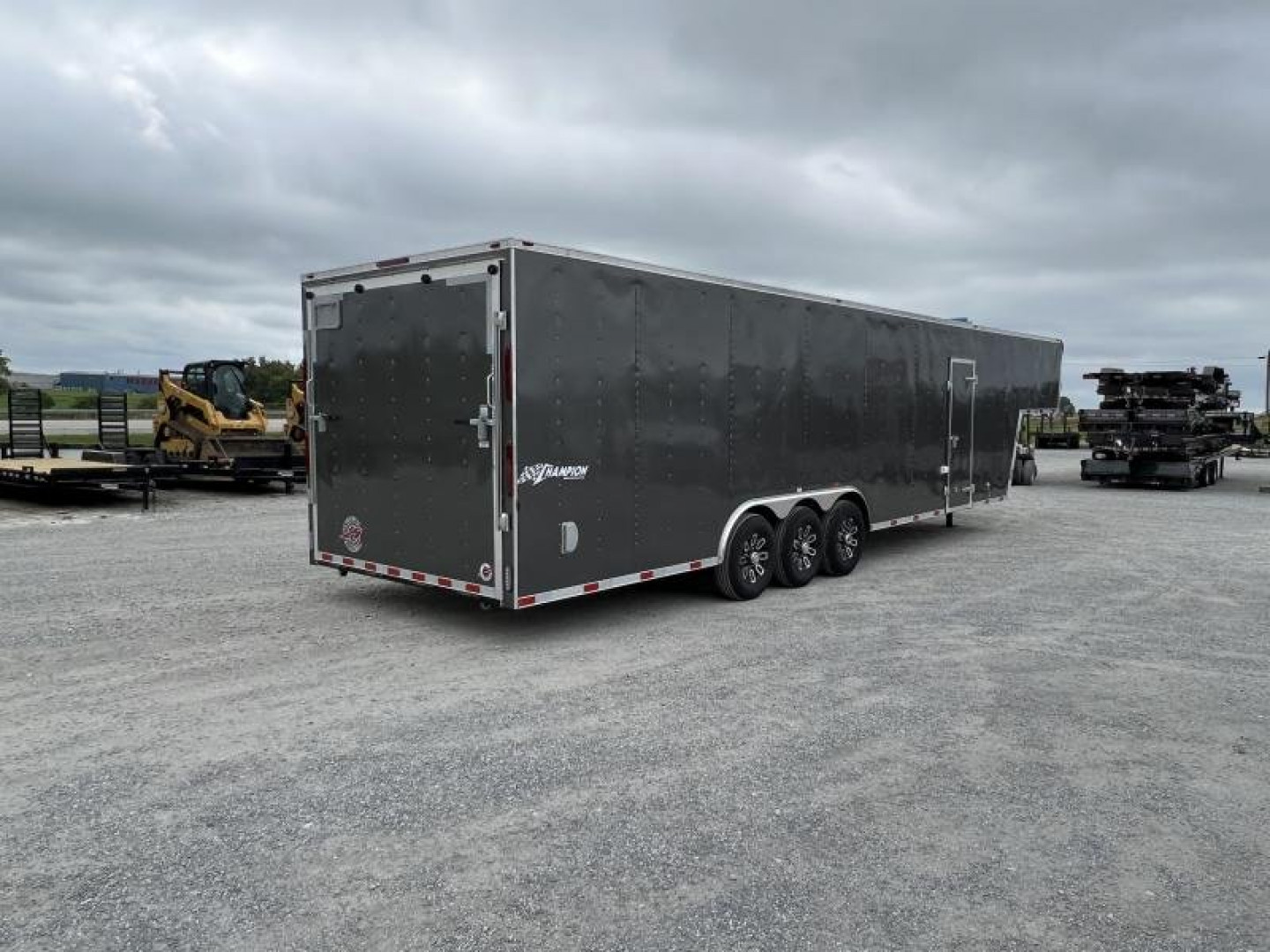 New 2027 Homesteader Trailer 8.5x38ft Champion Tri-Axle Gooseneck Enclosed Trailer Cargo / Enclosed Trailer