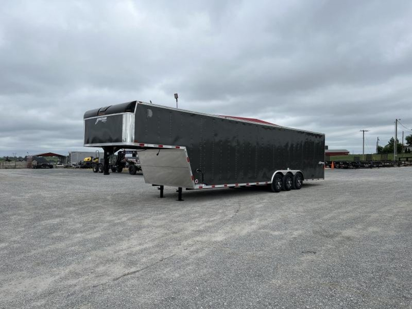 New 2027 Homesteader Trailer 8.5x38ft Champion Tri-Axle Gooseneck Enclosed Trailer Cargo / Enclosed Trailer