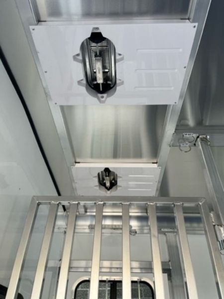 New 2025 Sundowner Trailers CHARTER 2H