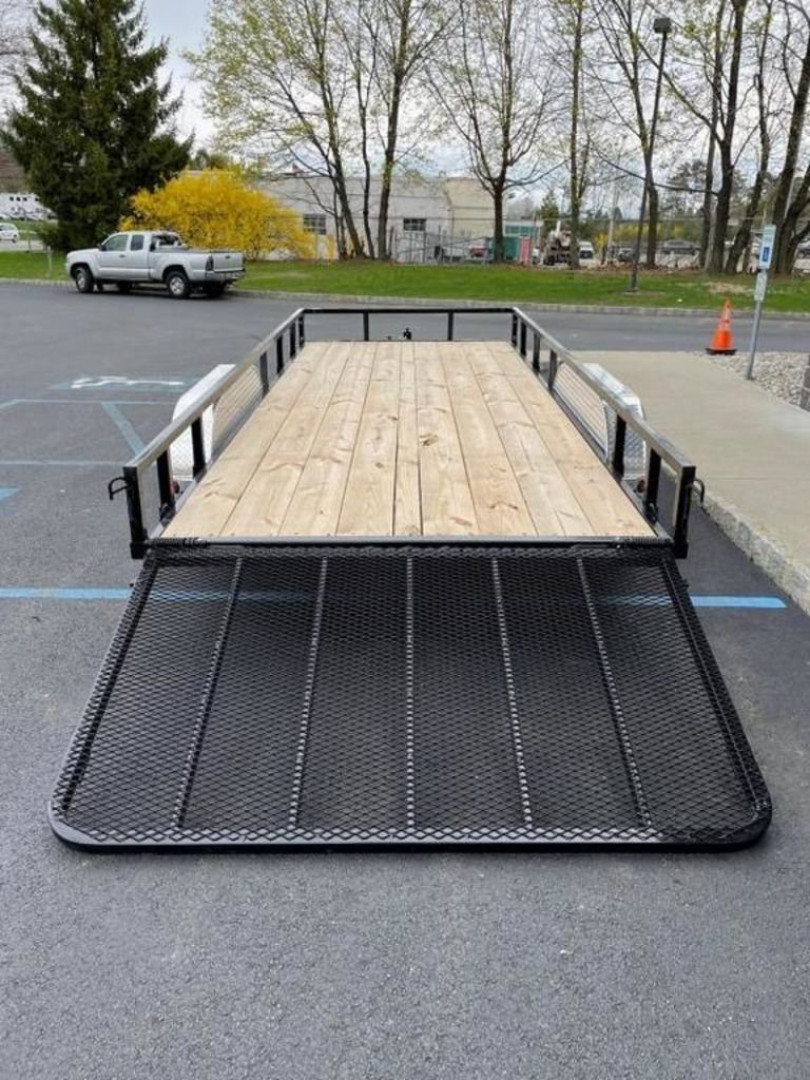 New 2022 Load Trail Pipe-Top CS16