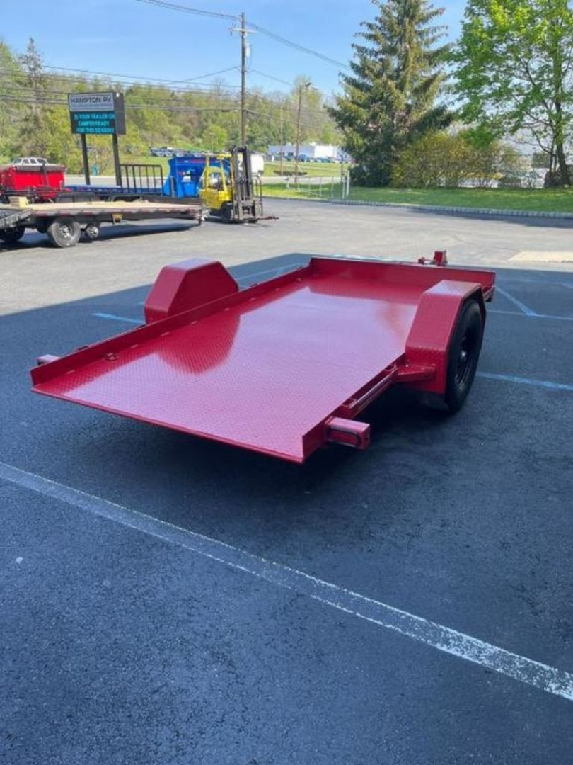 New 2024 Diamond C DSA 12' x 77"