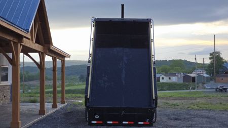 New Diamond C GN Dump Trailer / 14.9K GVWR / 82"x14'