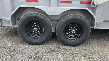 New Diamond C GN Dump Trailer / 14.9K GVWR / 82"x16'