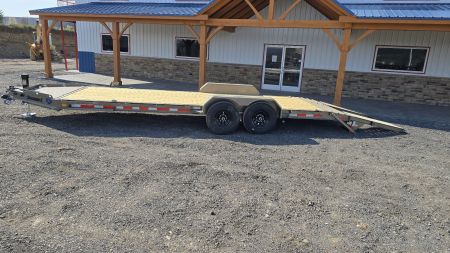 New Diamond C Equipment Trailer / 14.9K GVWR / 82"x22' /Max Ramps