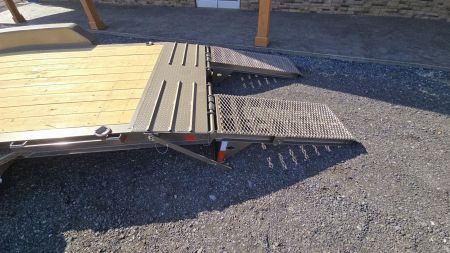 New Diamond C Equipment Trailer / 14.9K GVWR / 82"x22' /Max Ramps