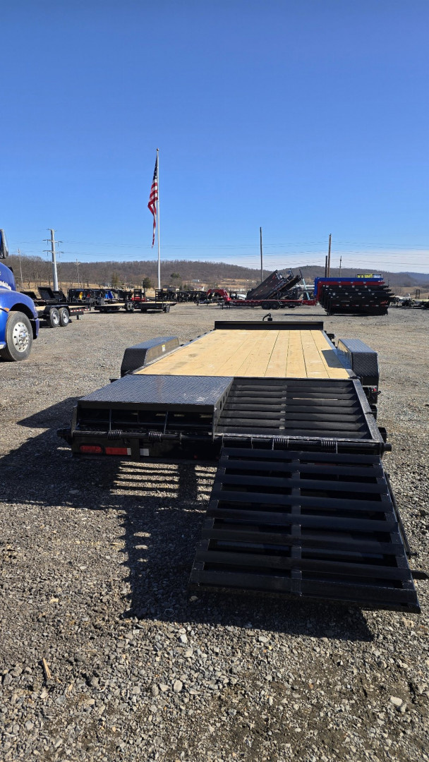 New H&H Deluxe Ramp Equip. Trailer / 16K GVWR / 82"x20' / Flip Over Ramps