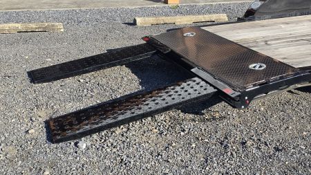 New 2024 Diamond C Car Trailer 9.8K GVWR / 83 x20' / Spare Tire Mount