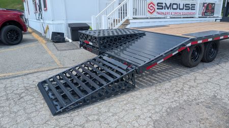 New 2025 Belmont 20+4 Deckover Gooseneck w/ Full Width Wedge Ramps