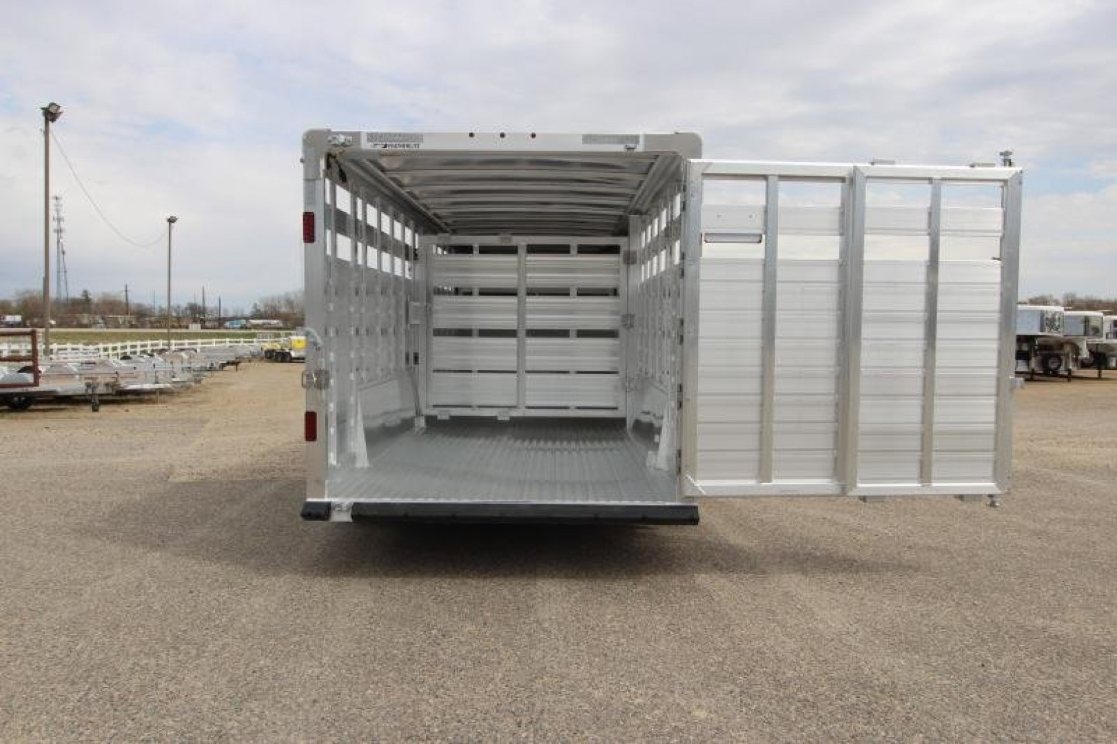 New 2025 Featherlite 8127 20' Stock / Stock Combo Trailer