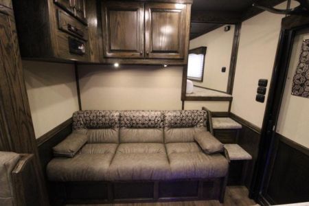 New 2025 Bloomer 4HR PC Side Ld LQ w/ Mid-Tack Horse Trailer