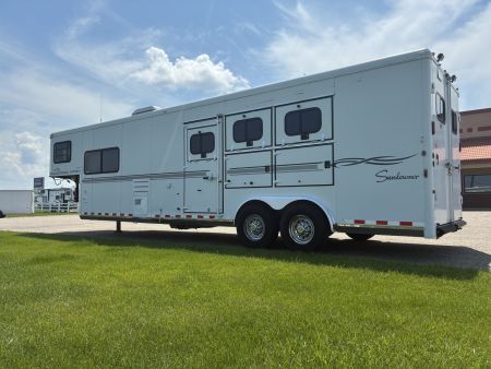 Used 2006 Sundowner Sunlite 727 3H 12'LQ Horse Trailer