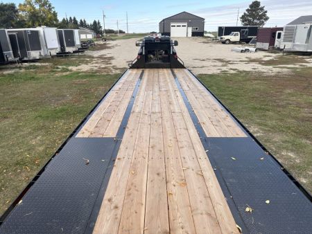 New 2027 Double A 40’ Gooseneck Deckover 35’ plus 5’ x 102” with 2-10K tandem dual axles=25K