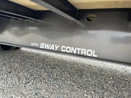 New 2025 30' Diamond C FMAX210 Gooseneck Flatbed Trailer