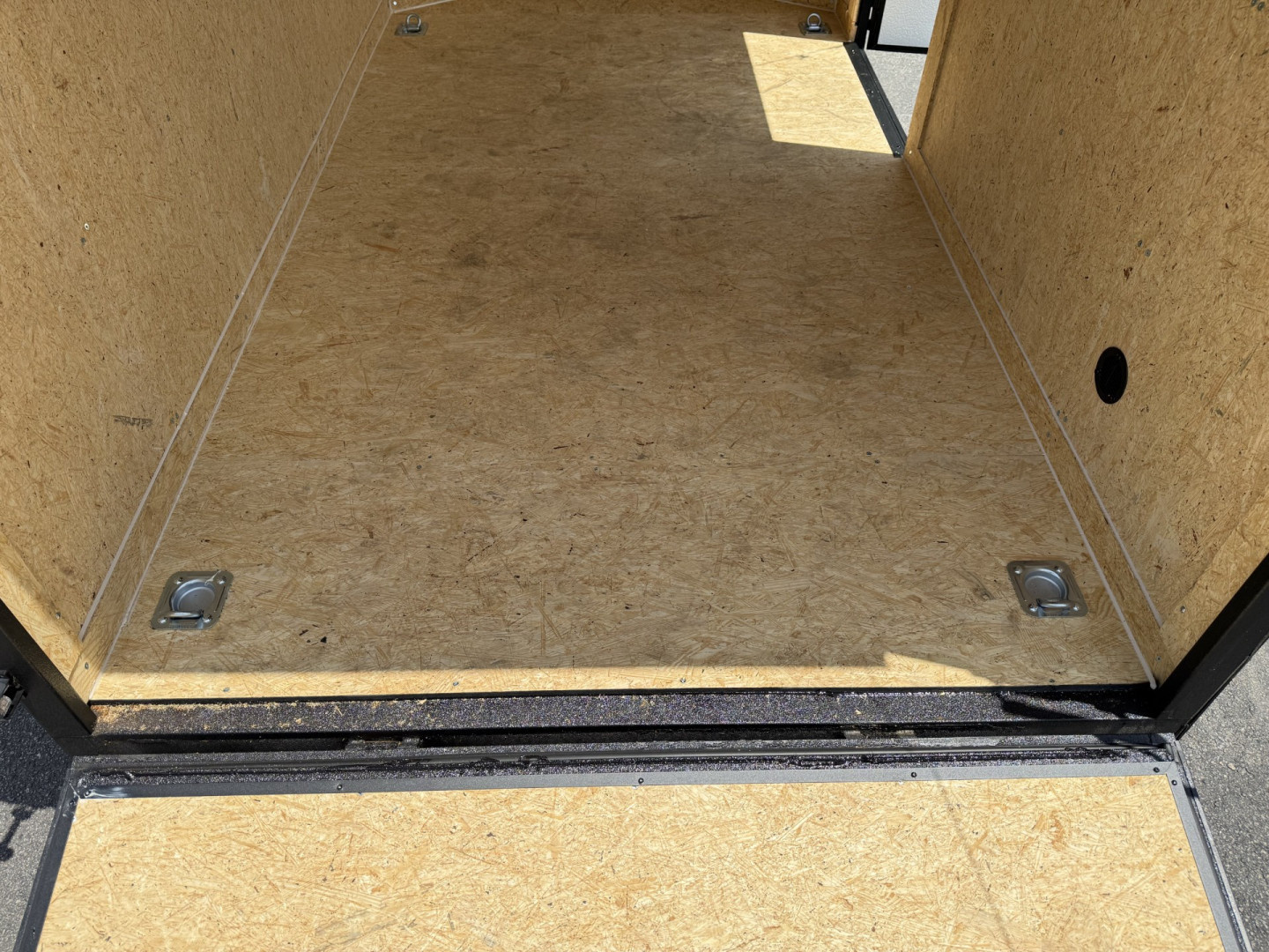 New TX6X10SA TEXAS TRAILERS 6' X 10' CARGO / ENCLOSED TRAILER W/ RAMP DOOR & SIDE DOOR