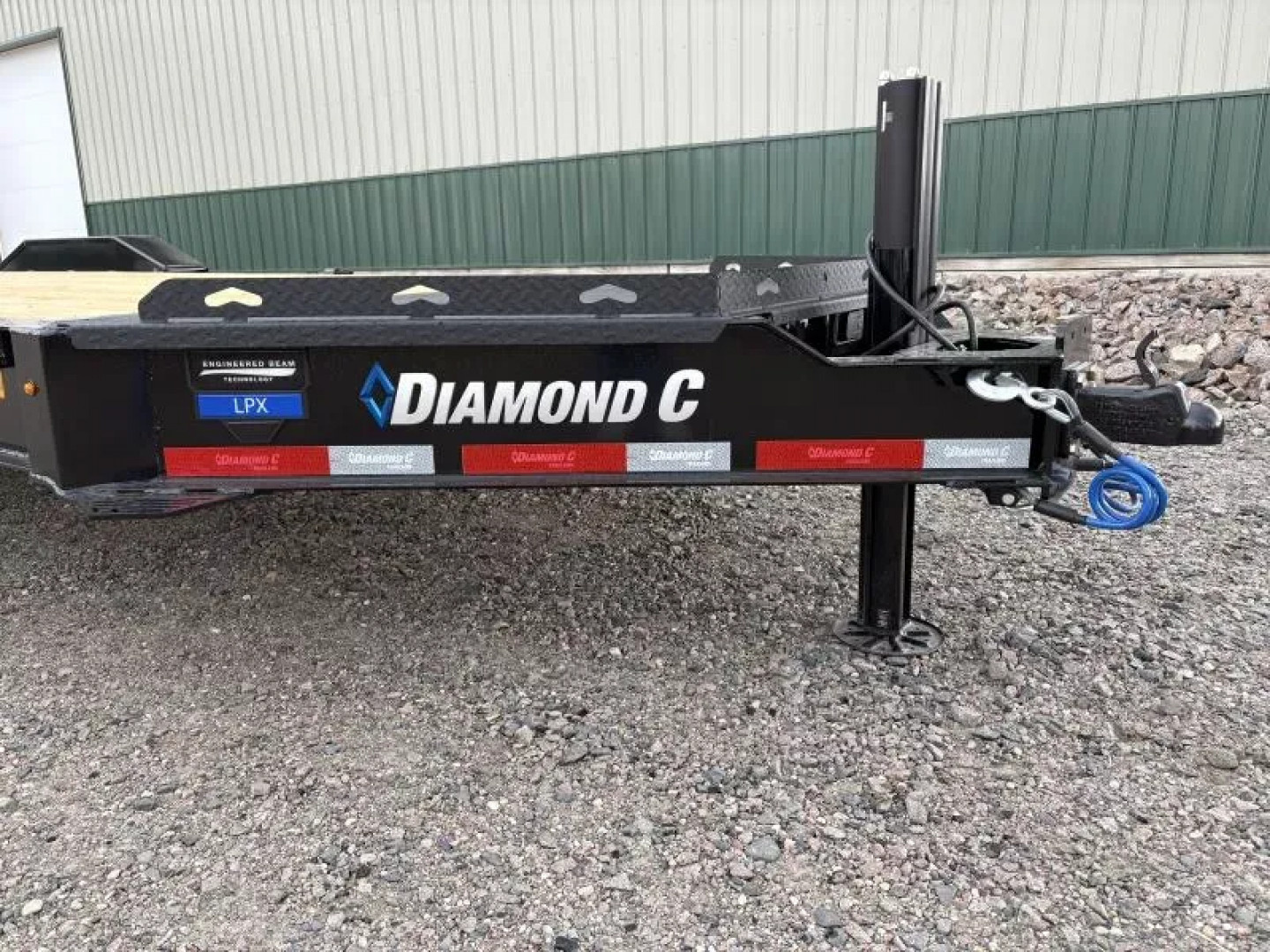 New 2025 22' - 18k Diamond C LPX 208 Equipment Trailer