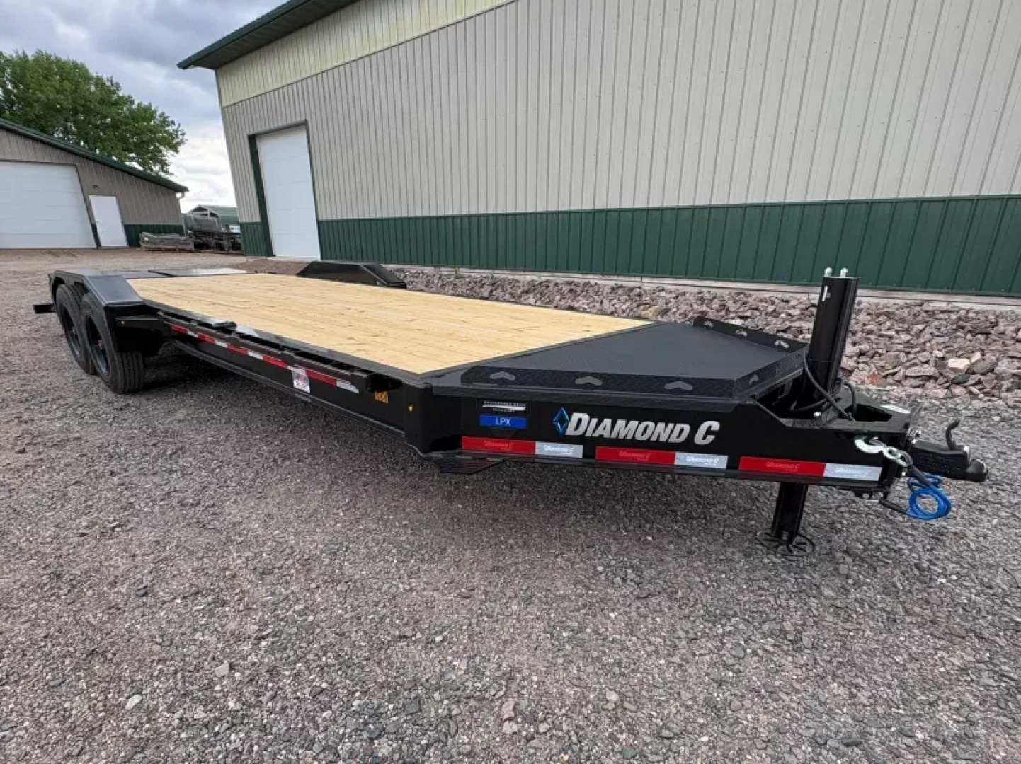 New 2025 22' - 18k Diamond C LPX 208 Equipment Trailer
