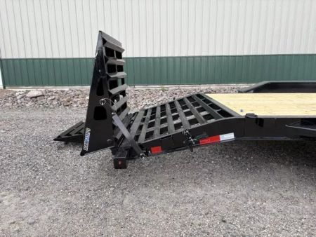 New 2025 22' - 18k Diamond C LPX 208 Equipment Trailer