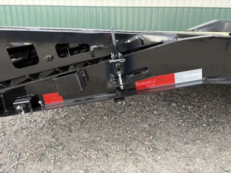 New 2025 22' - 18k Diamond C LPX 208 Equipment Trailer