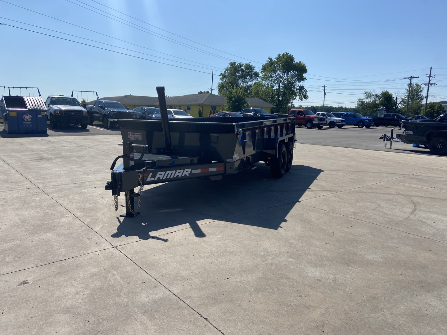 New Lamar 16' Telescopic Dump Trailer