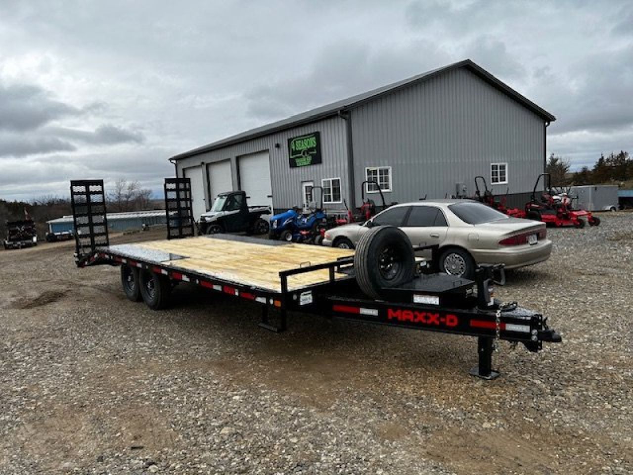 New YEAR END CLEARANCE SALE SAVE $$$ 2024 MAXXD DOX 102"X22' DECKOVER BUMPER PULL 15.6K GVWR Equipment Trailer