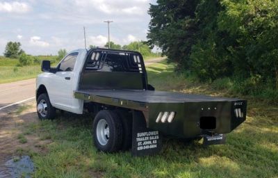 New 2025 Crownline Rubrail Dual Rear Wheel 60  Truck Bed