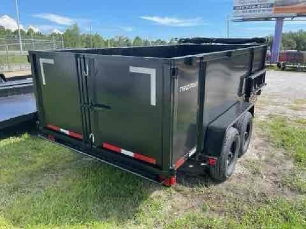 2027 9×14 Dump Trailer photo 4