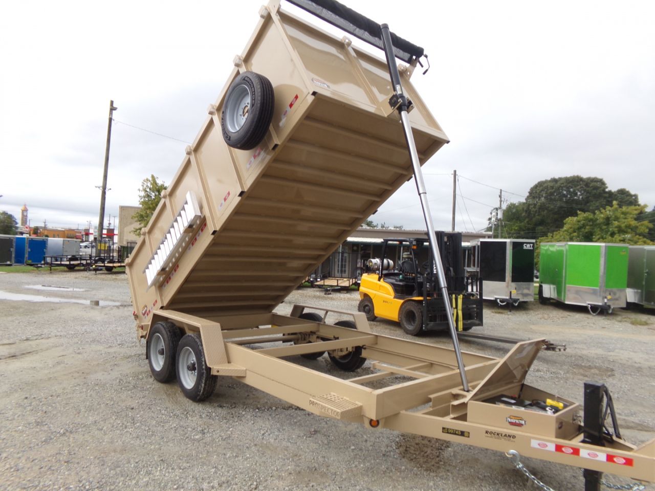 2027 Covered Wagon photo 3