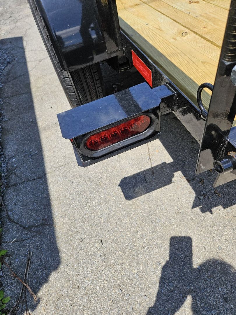 5×8 Utility Trailer photo 3