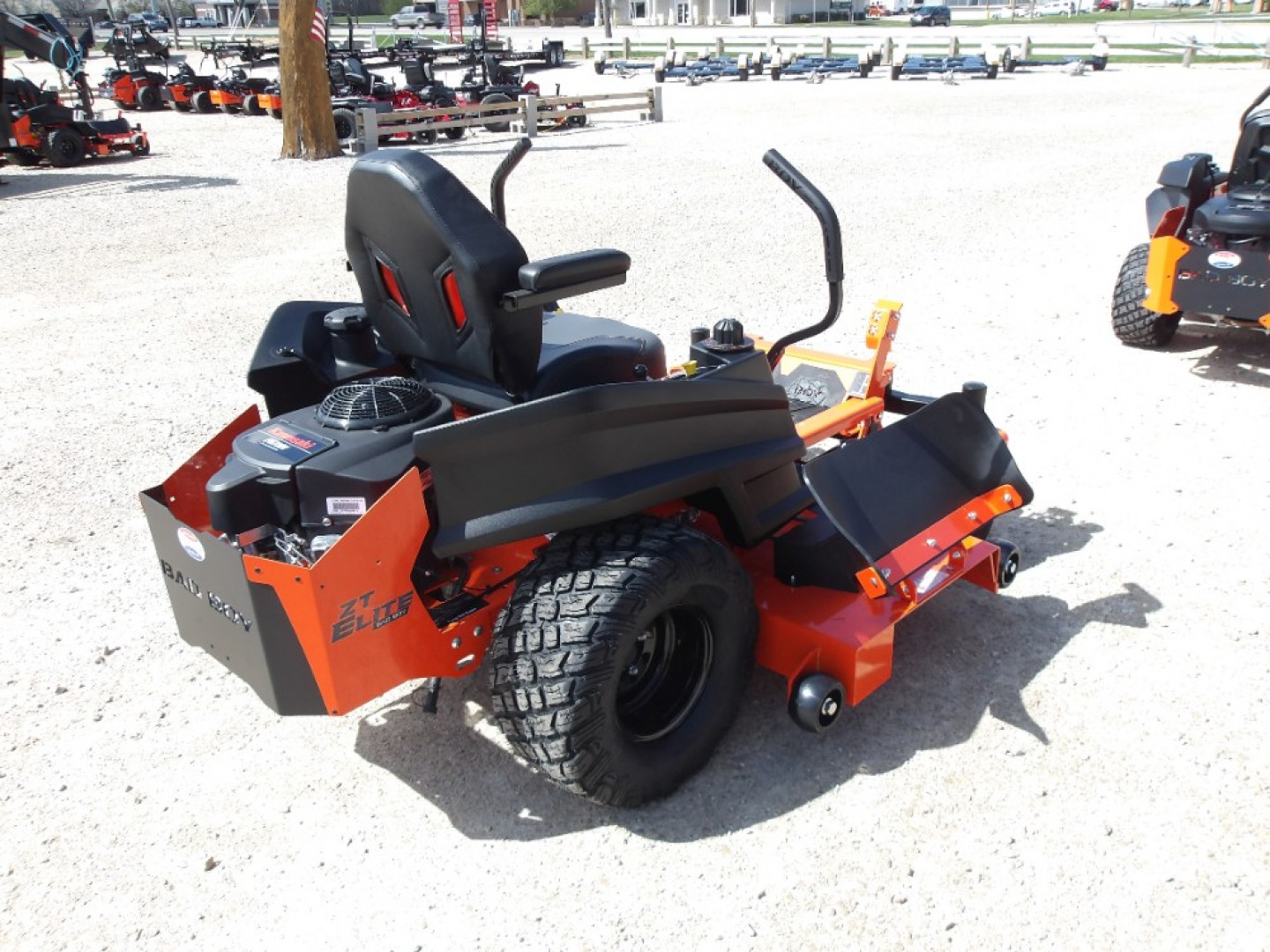 New Bad Boy BZS60FR730 - ZT Elite 60" Kawasaki FR730V 24HP Lawn Mowers