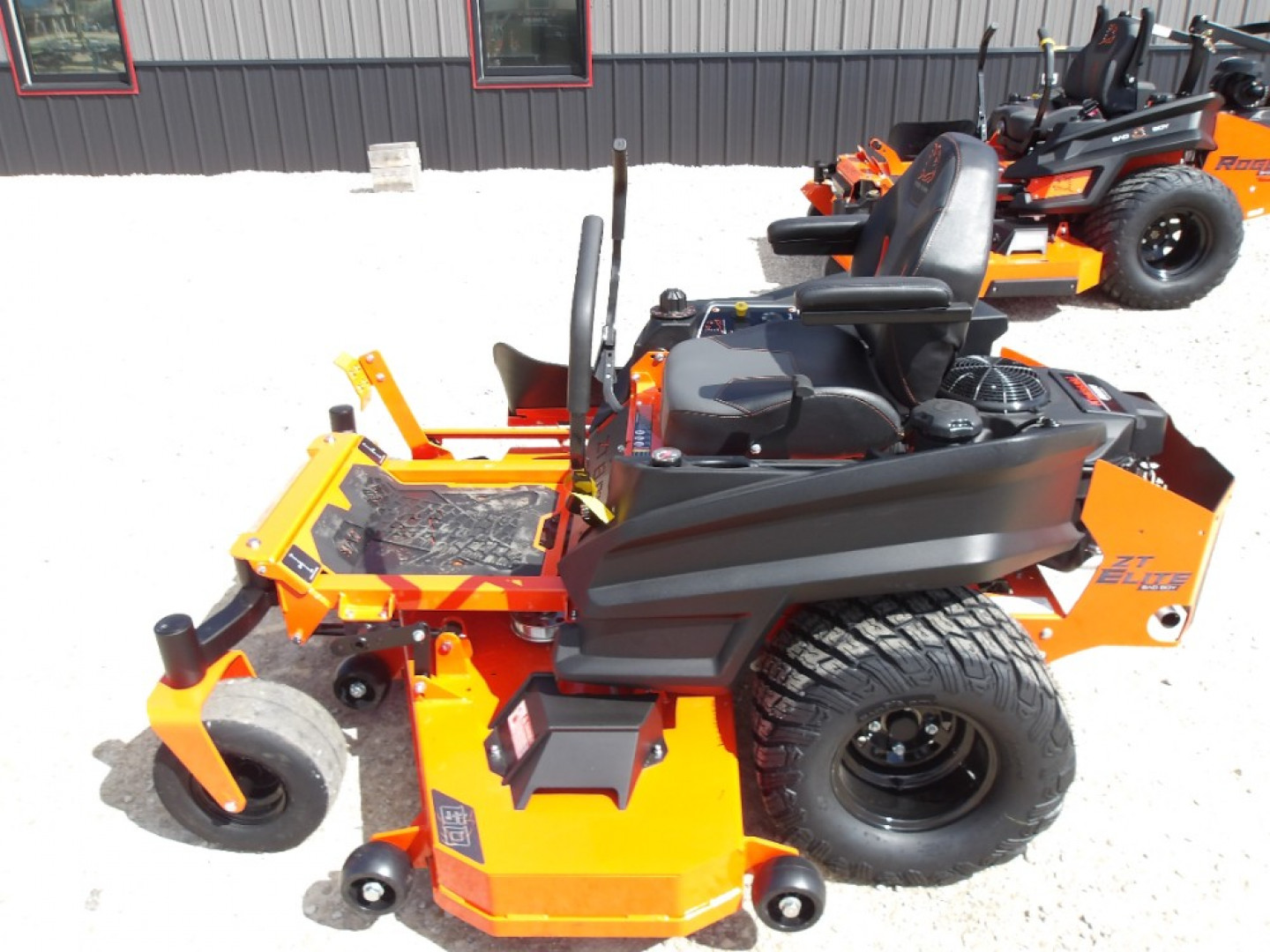 New Bad Boy BZS60FR730 - ZT Elite 60" Kawasaki FR730V 24HP Lawn Mowers