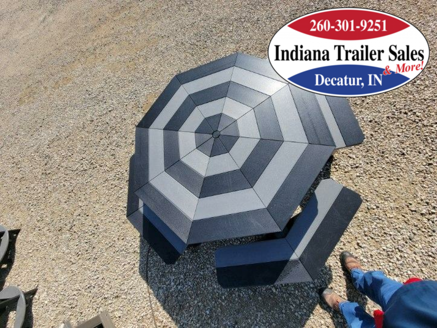 New Poly Furniture Octagon Picnic Table