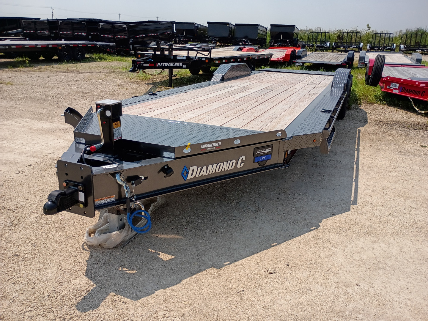 New 2025 Diamond C Trailers LPX208 26X80