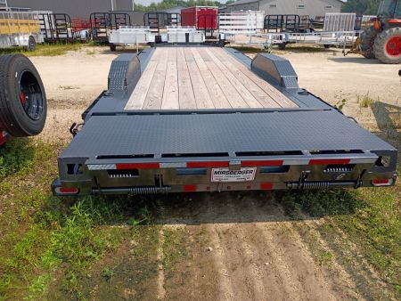 New 2025 Diamond C Trailers LPX208 26X80