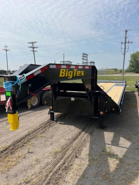 New 2024 Big Tex Trailers 22GN-30D5A Flatbed Trailer