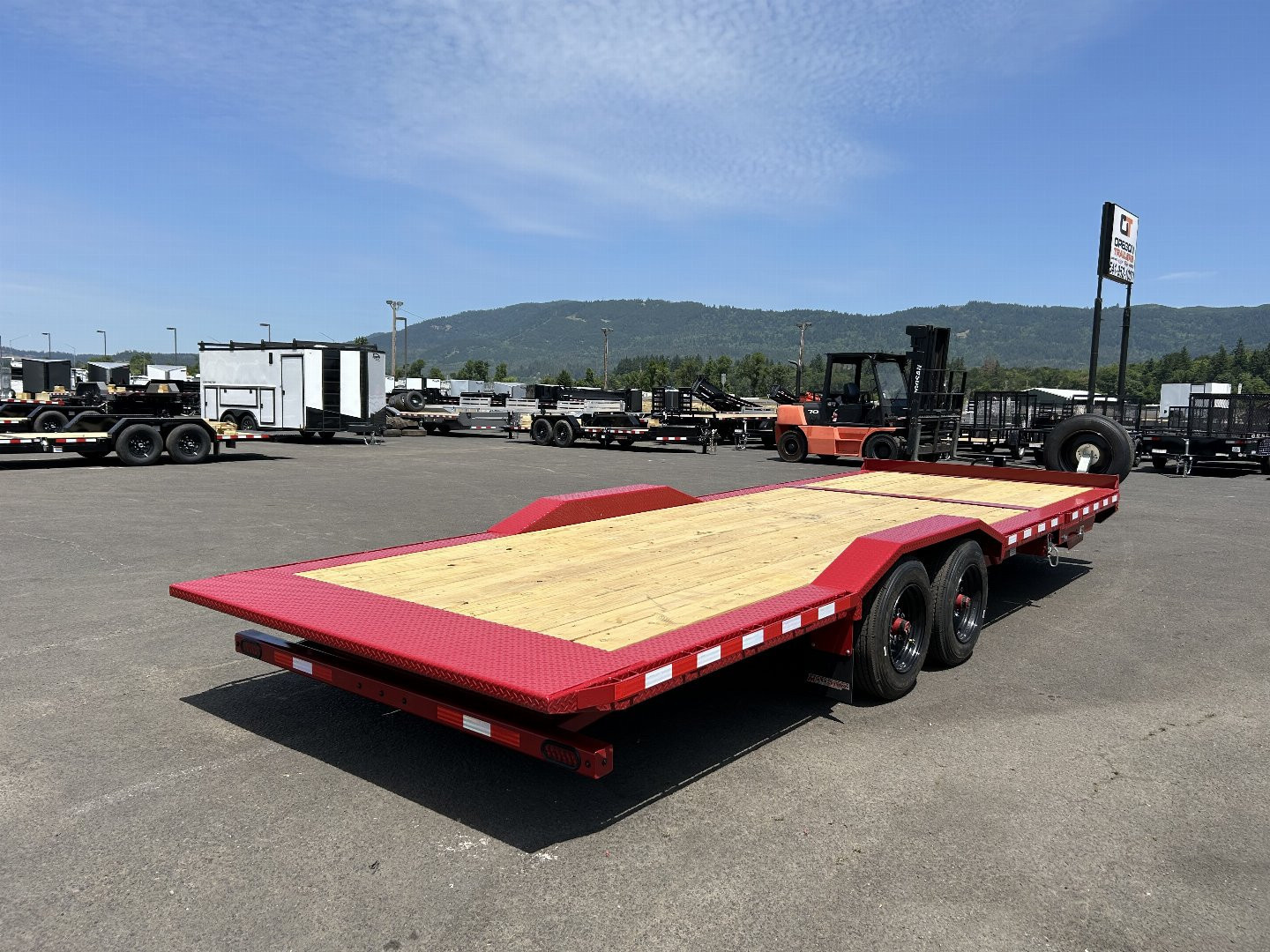 New 2025 Midsota 8.5x24 Split Tilt w/ Drive Over Fenders 17.6K GVWR