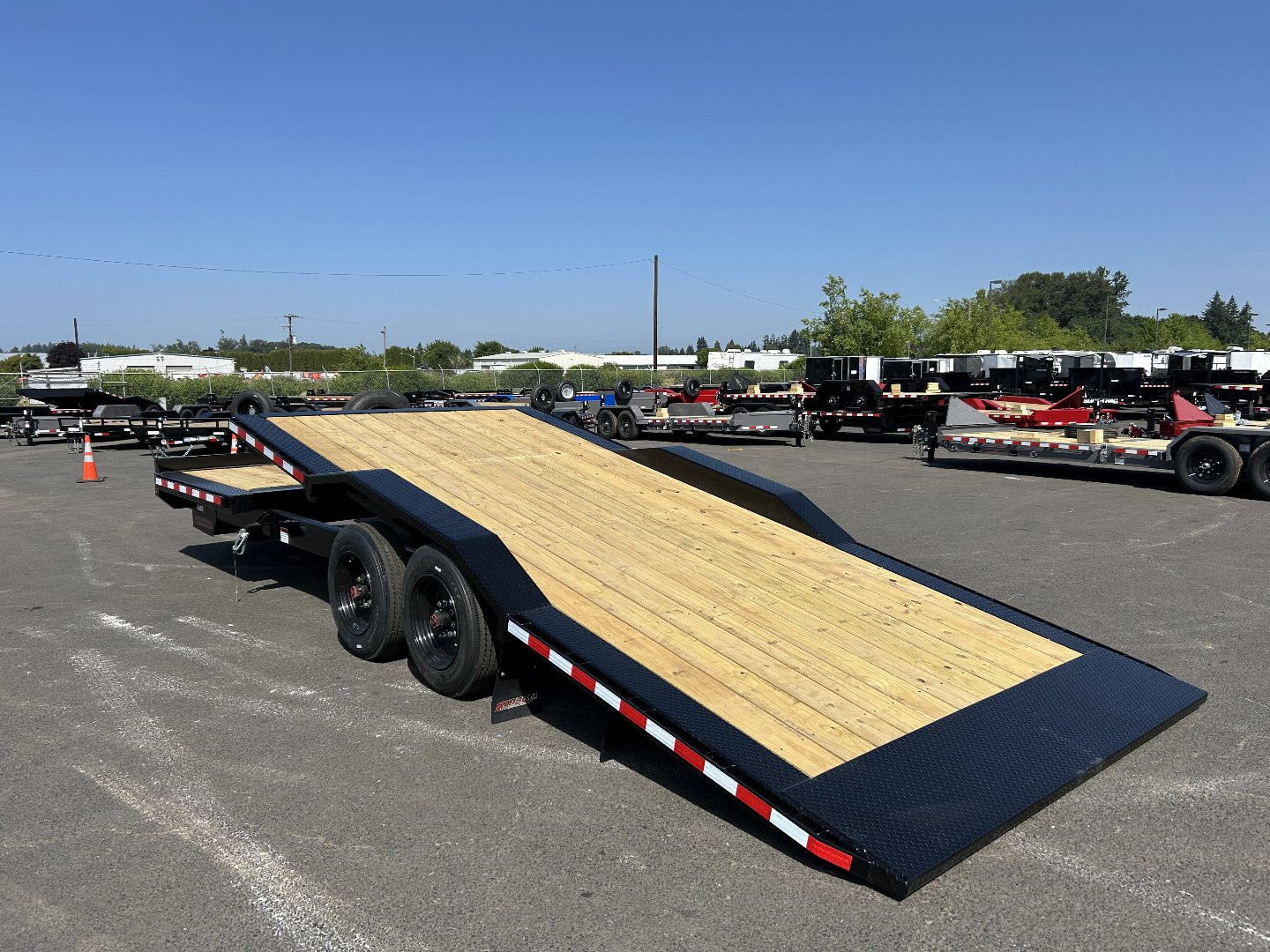 New 2025 MIDSOTA 8.5x24 (18+6) 17.6K GVWR Split Tilt Equipment Trailer