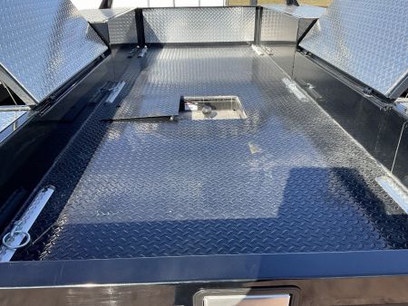 New 2026 CM Truck Beds TM 11'4/94/84/34 SD DLX Truck Bodies