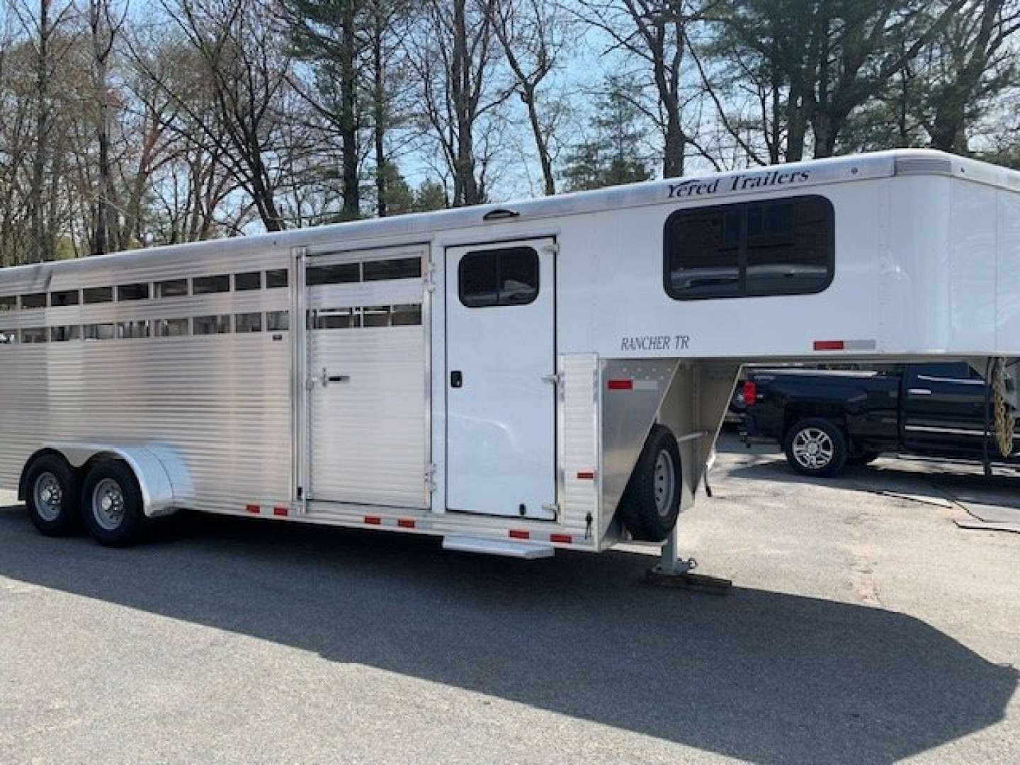New 2026 Sundowner Trailers Rancher 24 TR Horse Trailer