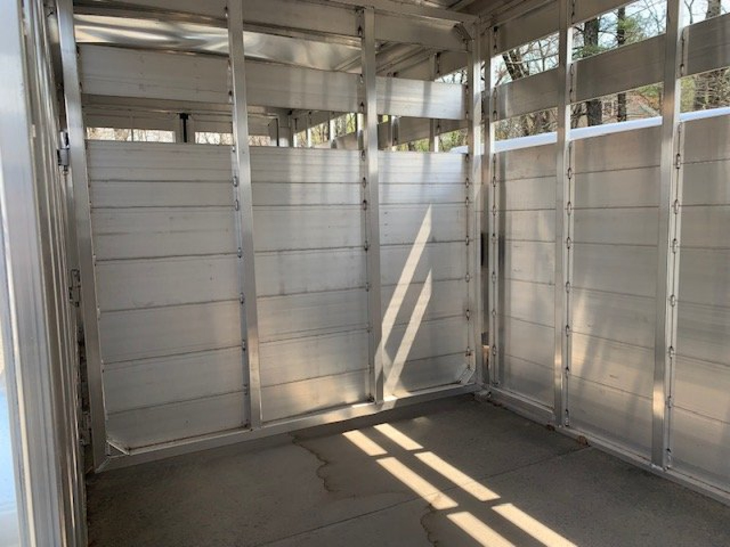 New 2026 Sundowner Trailers Rancher 24 TR Horse Trailer