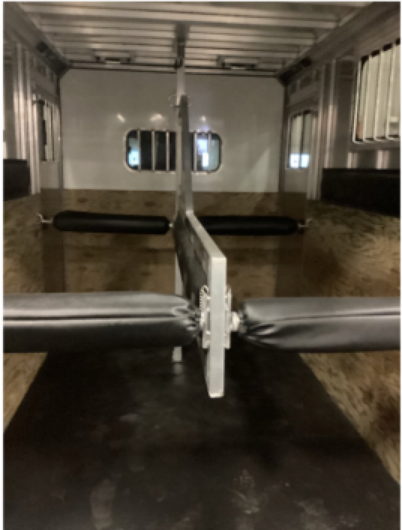 New 2025 Frontier Trailers 2h D/room Horse Trailer