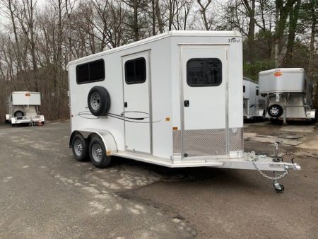 New 2025 Frontier Trailers 2h D/room Horse Trailer