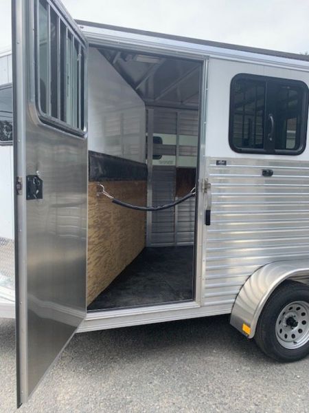 New 2027 Frontier Trailers Colt 2h Slant combo Horse Trailer