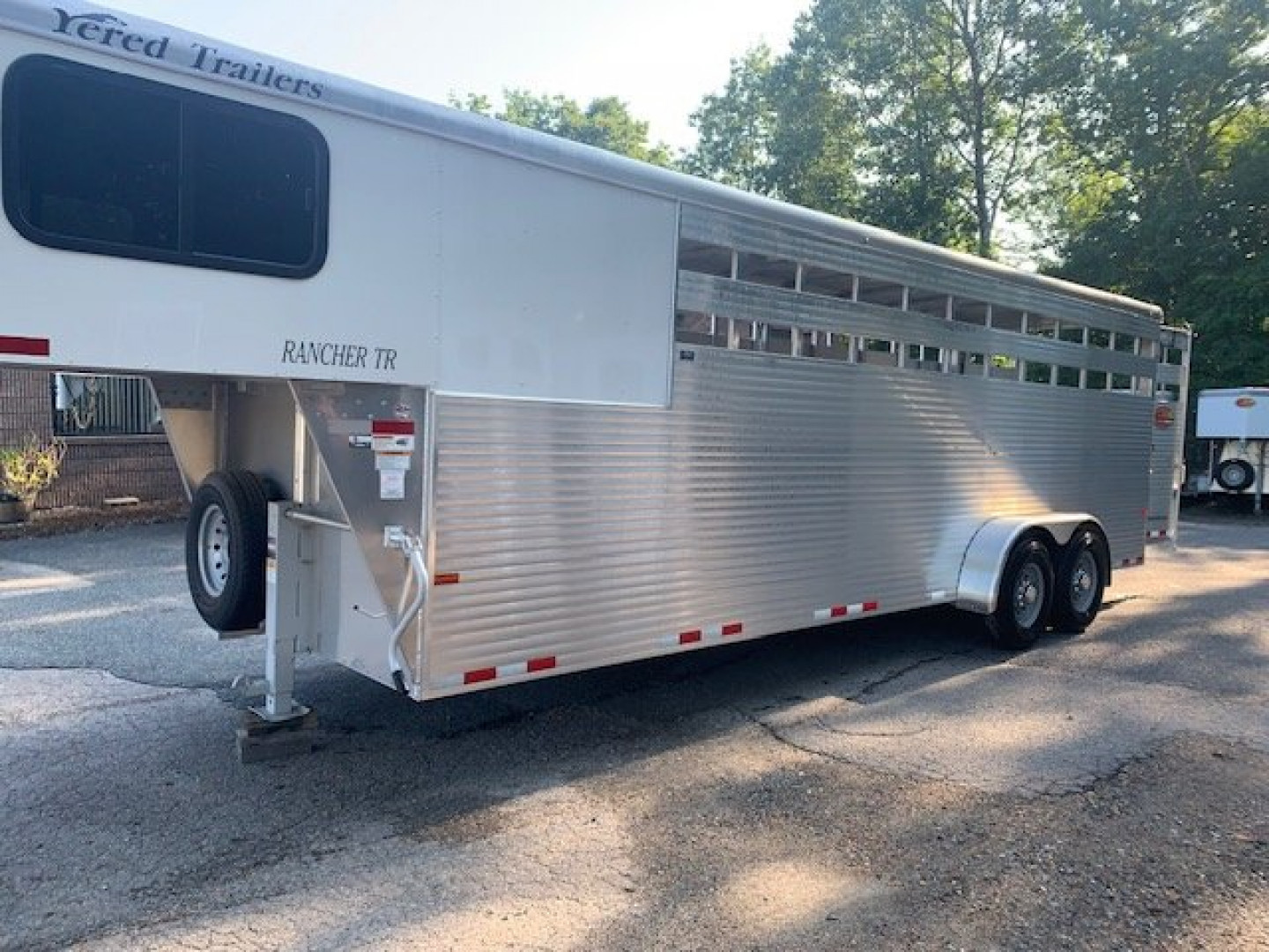 New 2026 Sundowner Rancher TR G/N Horse Trailer