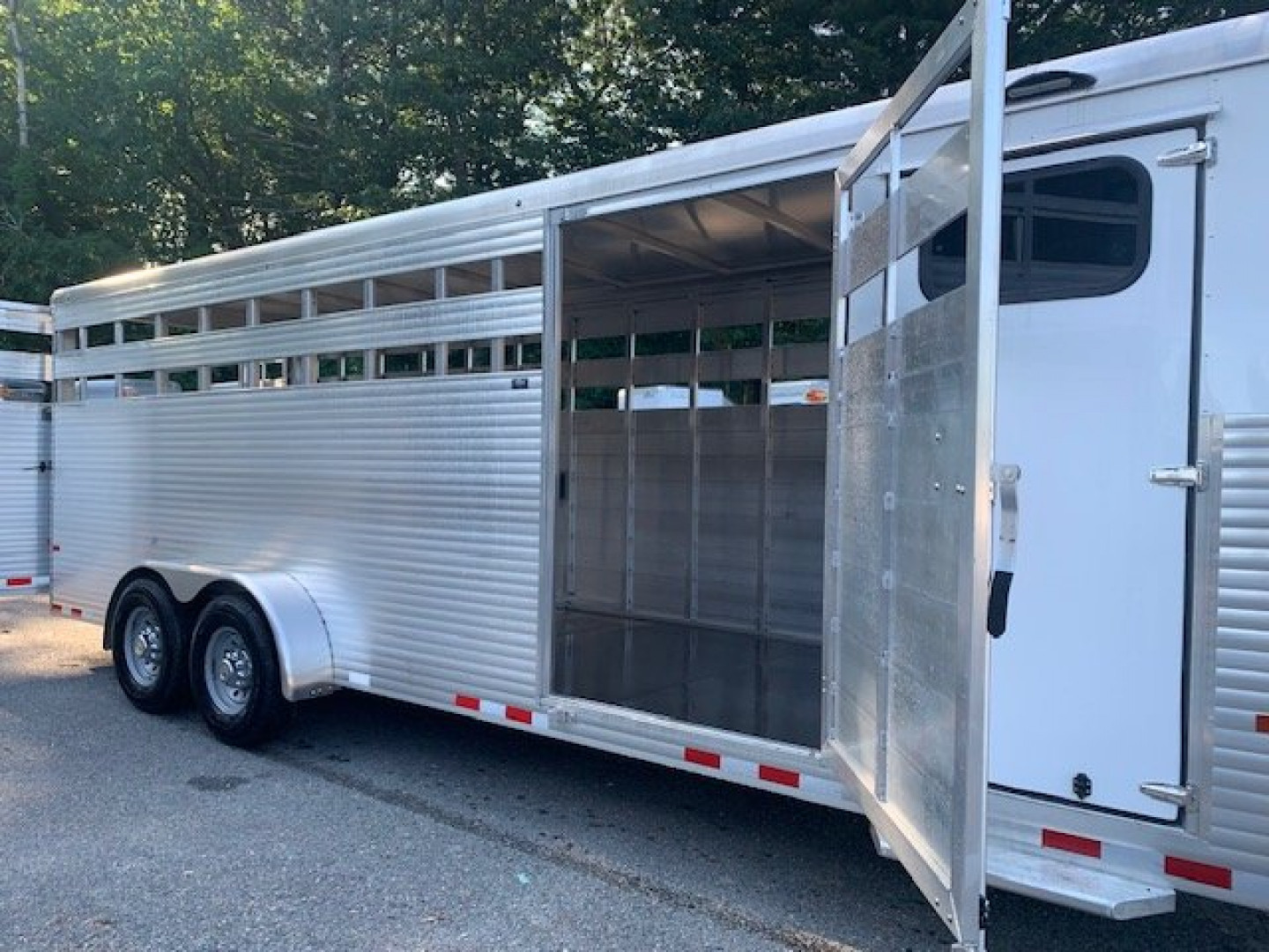 New 2026 Sundowner Rancher TR G/N Horse Trailer